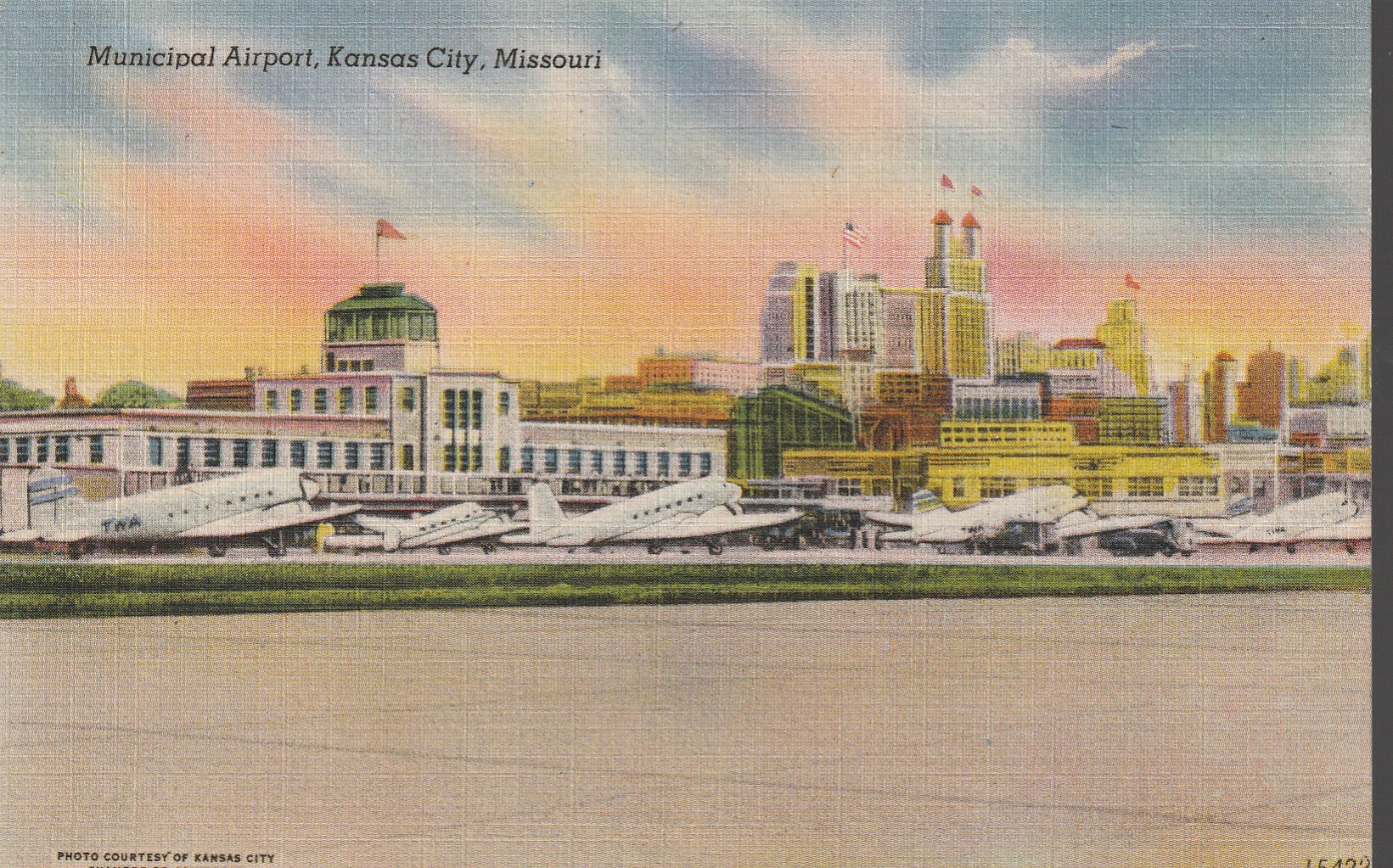 Kansas City MO Municipal Airport circa 1945 TWA Planes Skyline Linen Postcard
