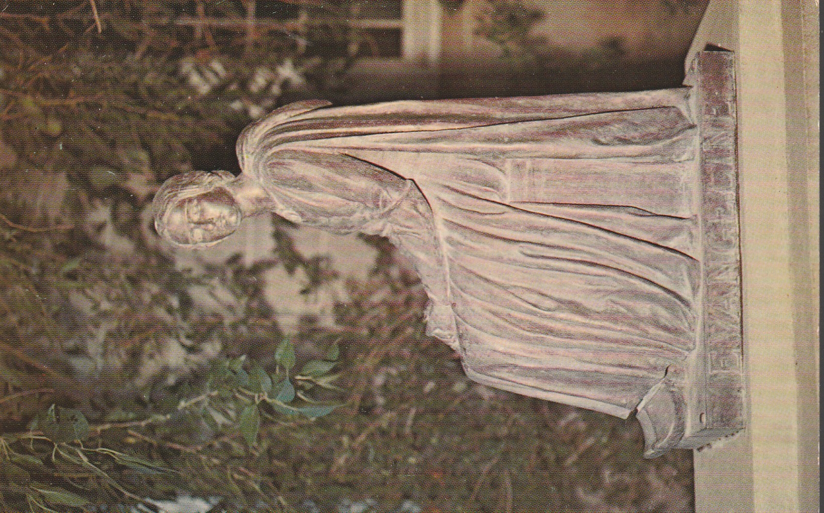 Evangeline Monument St Martinville LA circa 1960 Postcard