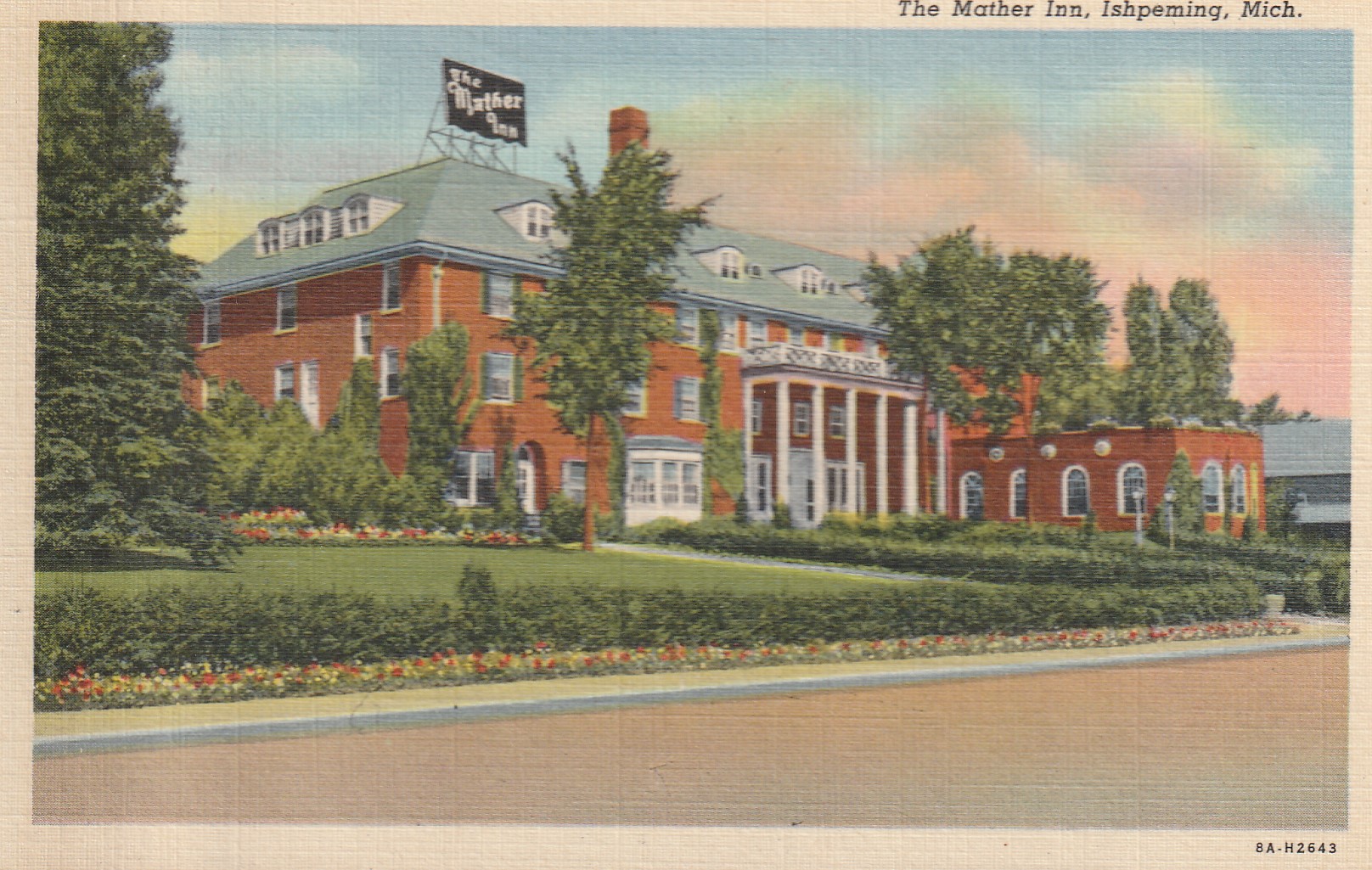 Ishpeming MI The Mather Inn Vintage Linen Postcard circa 1935 Rare